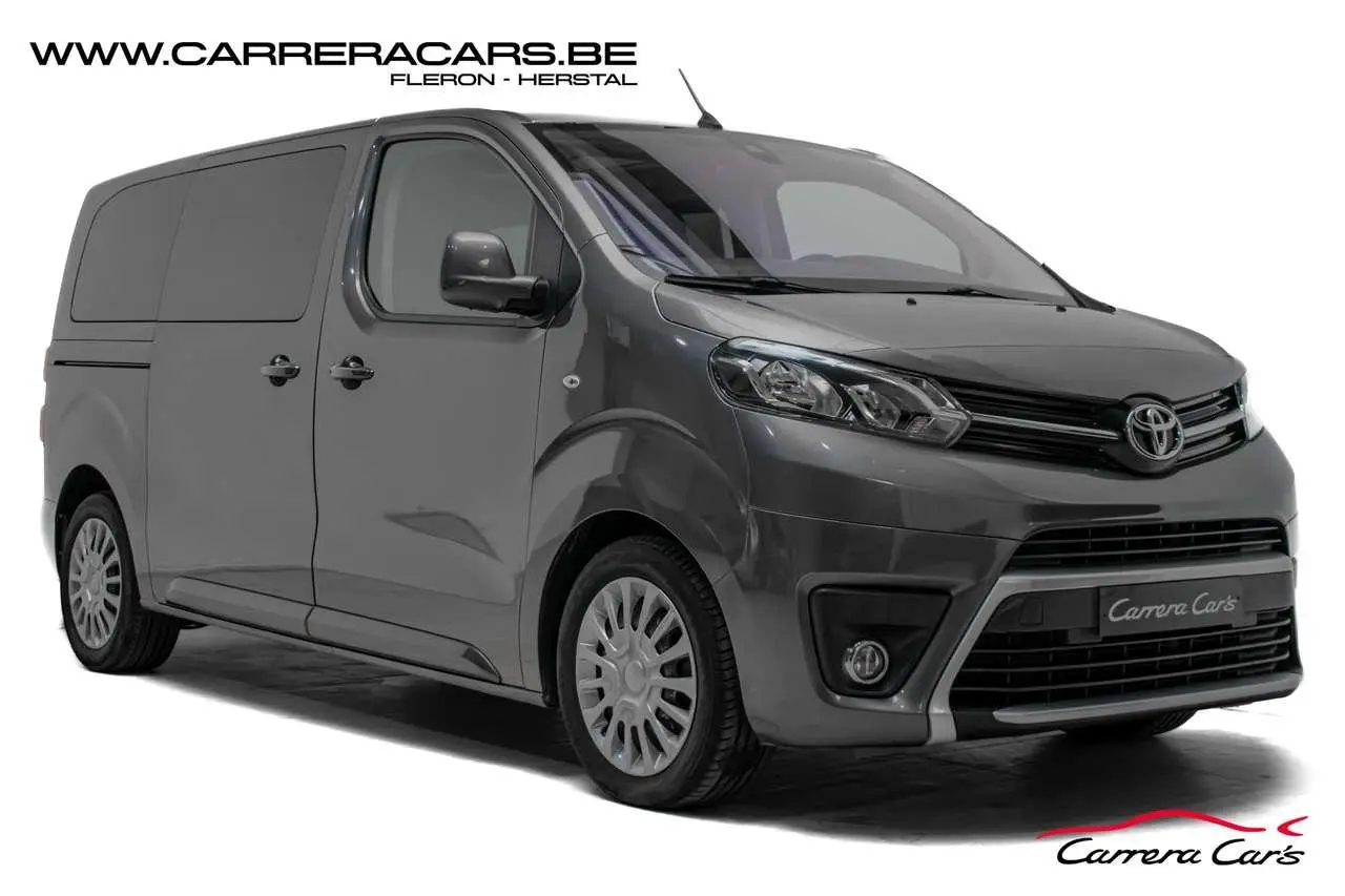 Photo 1 : Toyota Proace 2017 Diesel