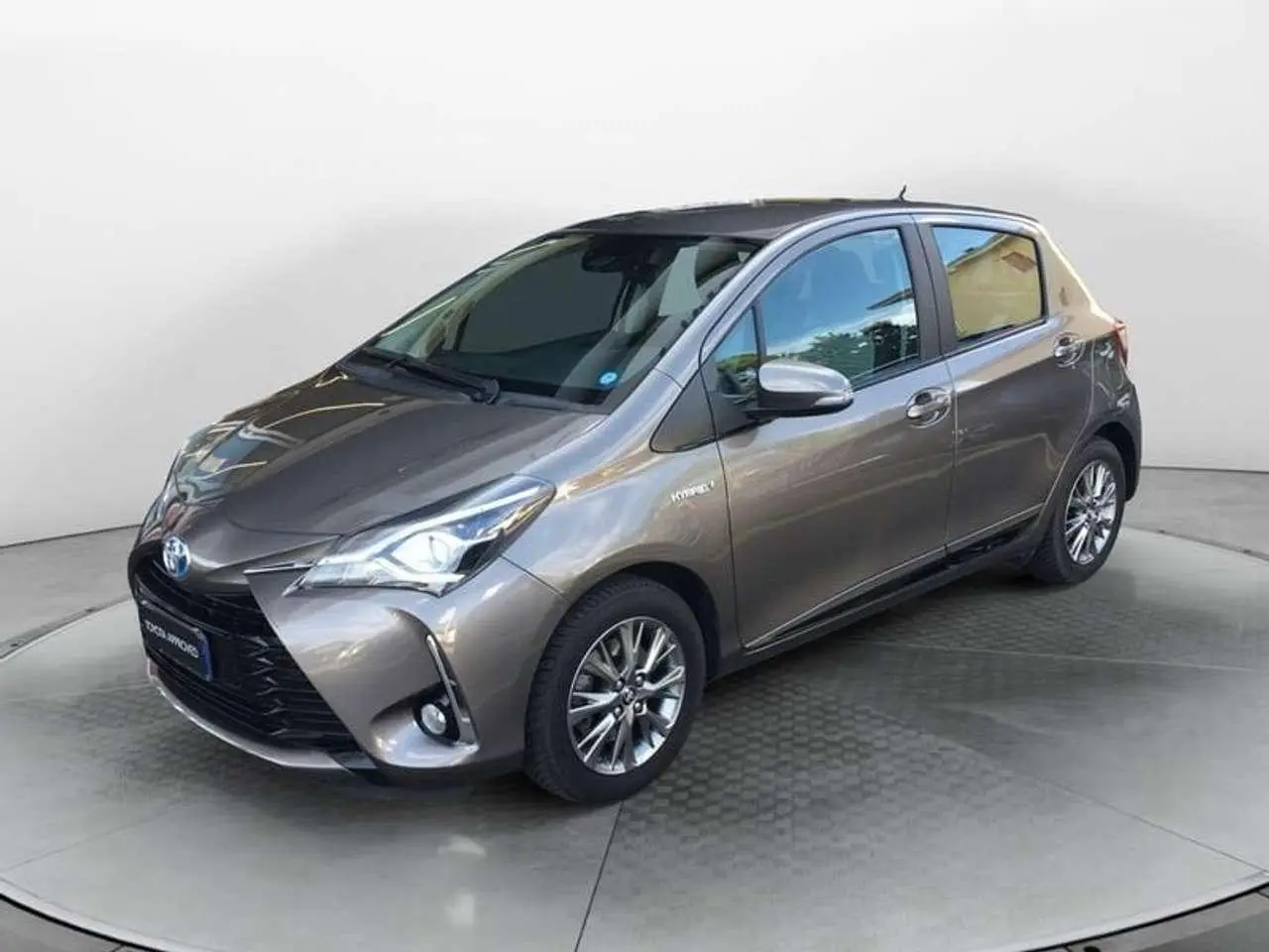 Photo 1 : Toyota Yaris 2017 Hybrid