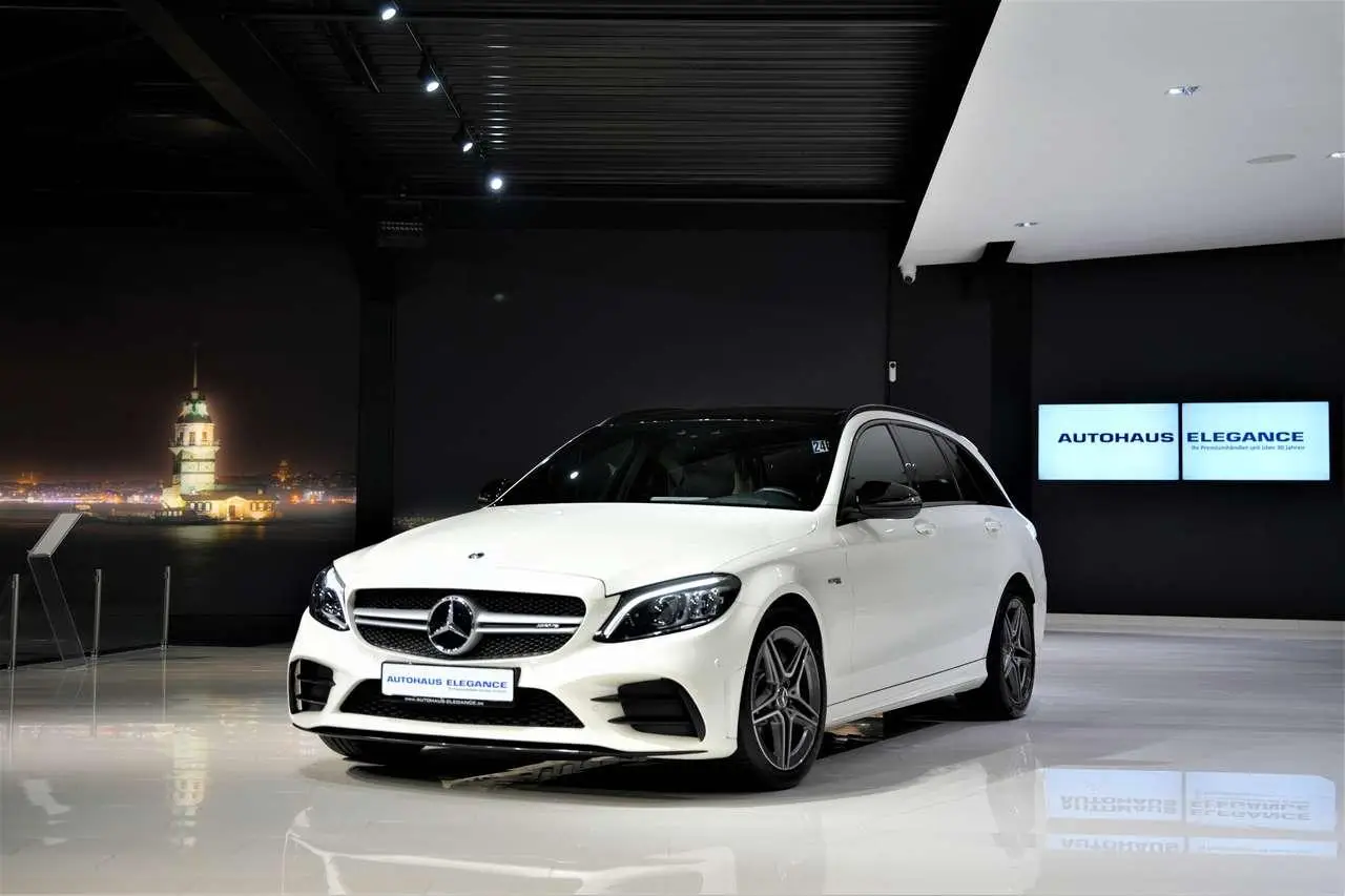 Photo 1 : Mercedes-benz Classe C 2018 Petrol