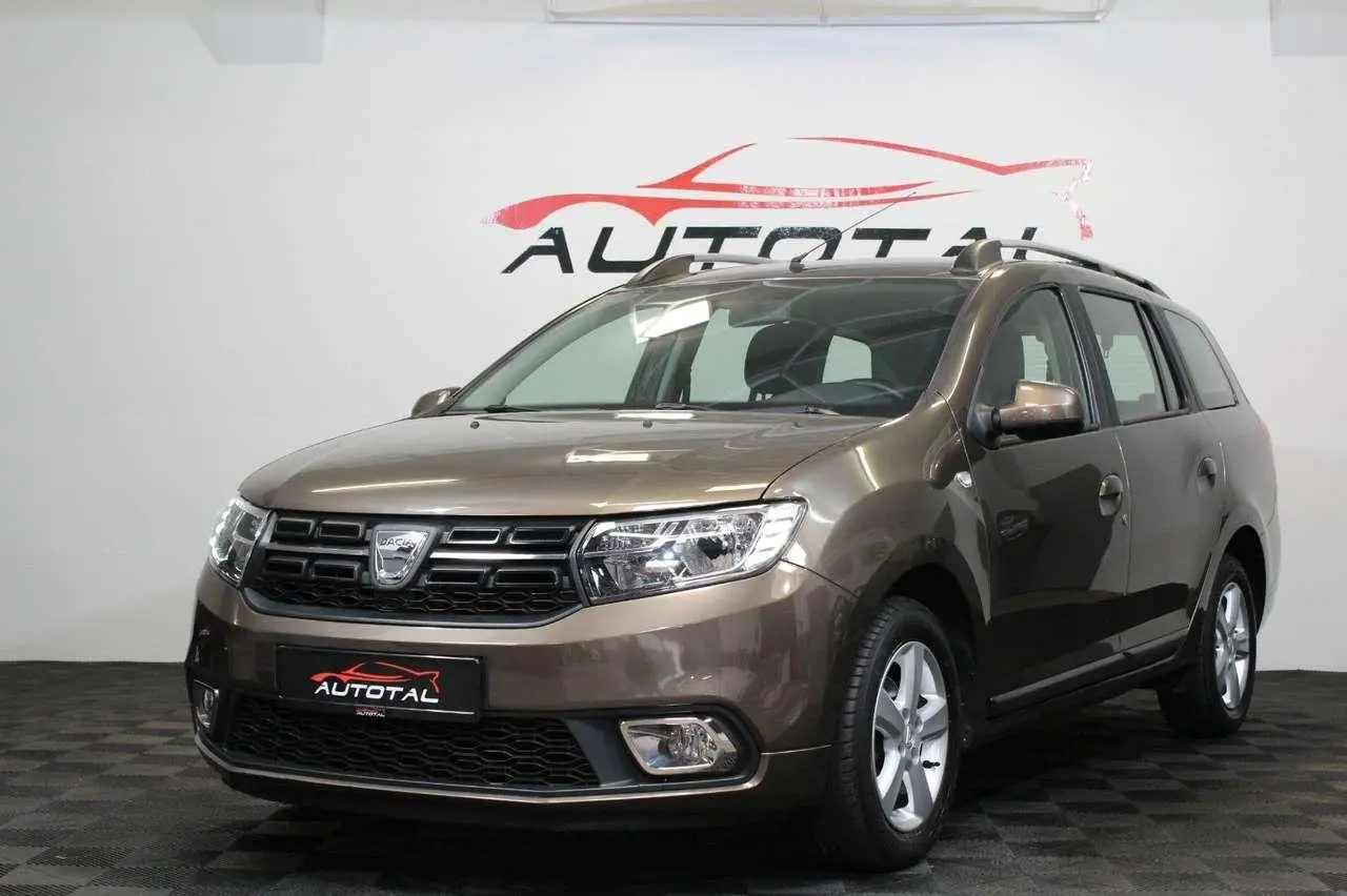 Photo 1 : Dacia Logan 2017 Essence