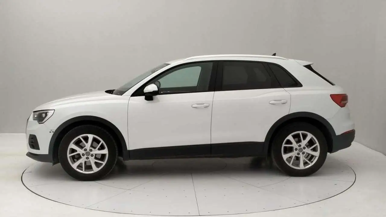 Photo 1 : Audi Q3 2020 Hybride