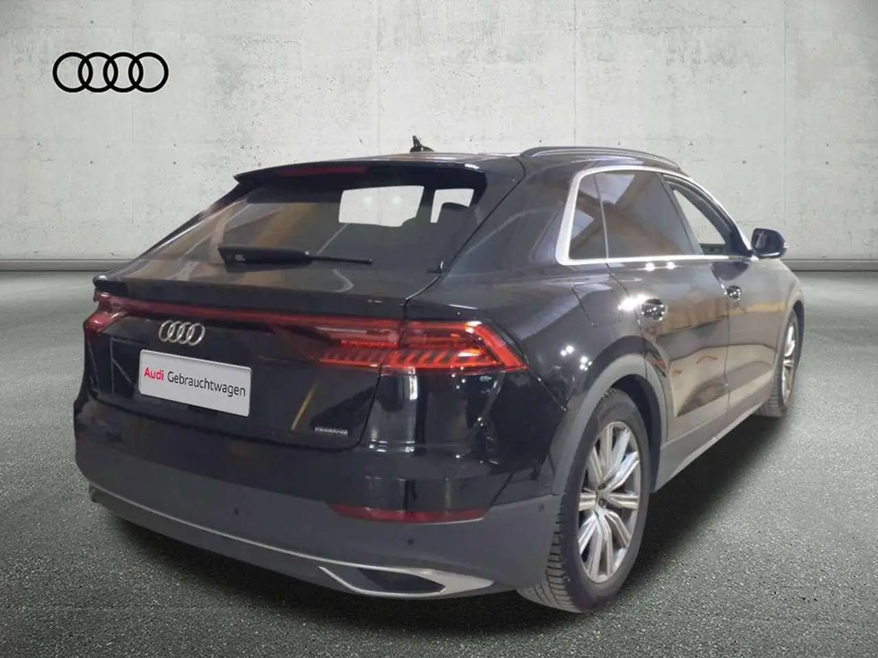 Photo 1 : Audi Q8 2023 Diesel