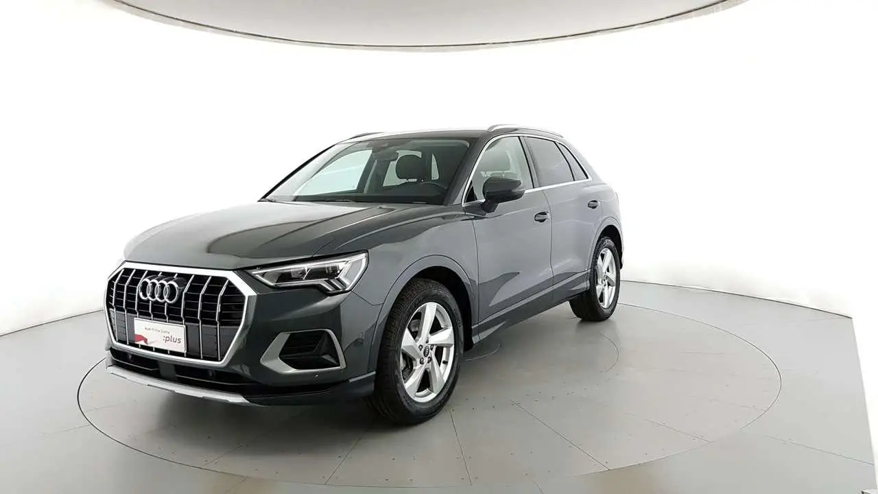 Photo 1 : Audi Q3 2023 Diesel