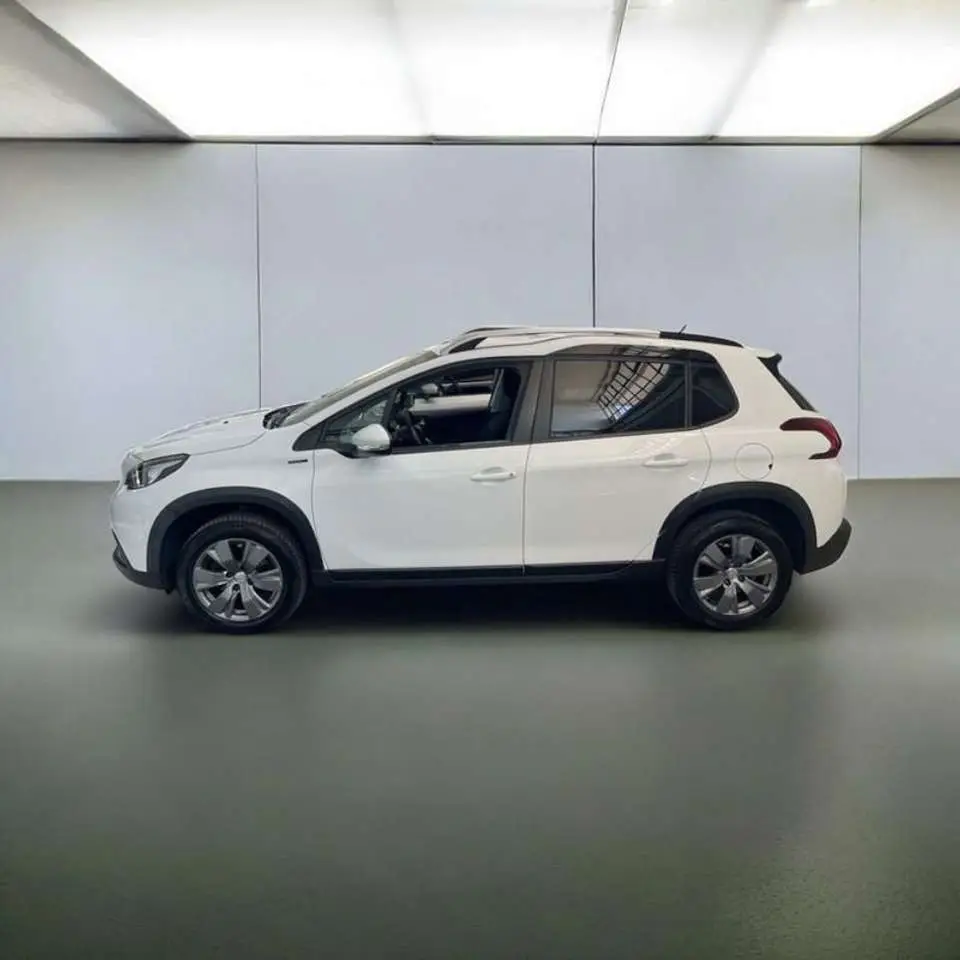 Photo 1 : Peugeot 2008 2020 Essence