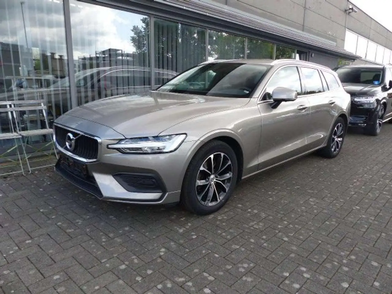 Photo 1 : Volvo V60 2019 Diesel