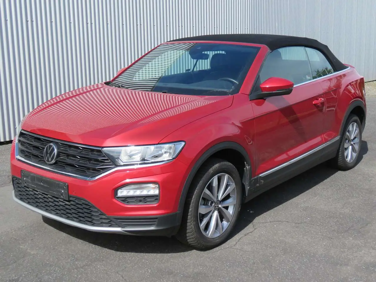 Photo 1 : Volkswagen T-roc 2021 Petrol