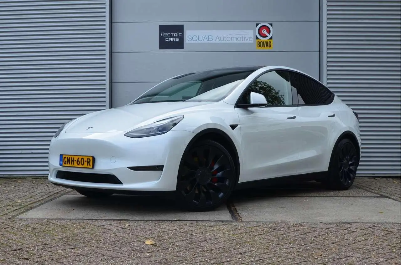 Photo 1 : Tesla Model Y 2022 Électrique