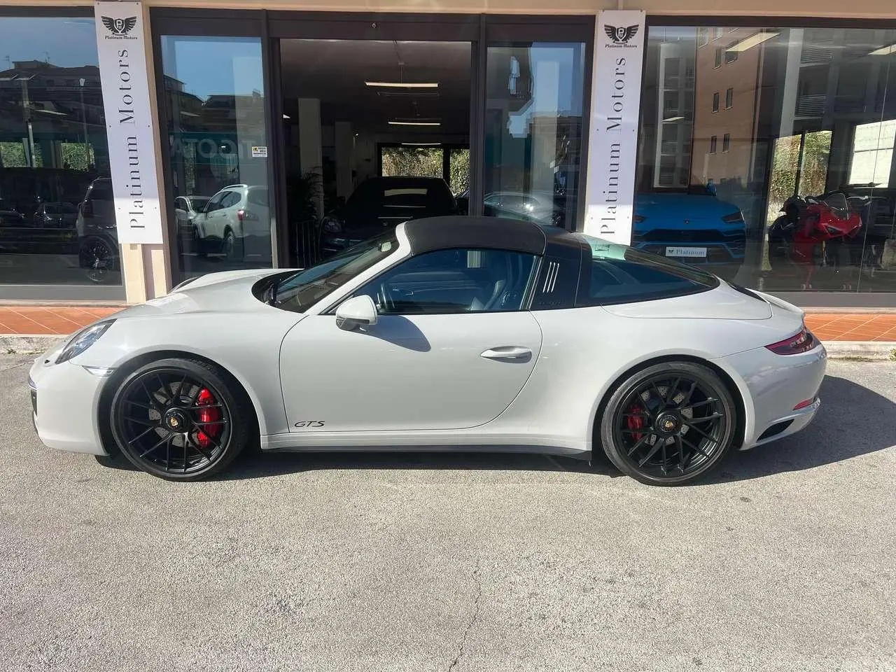 Photo 1 : Porsche 911 2018 Petrol