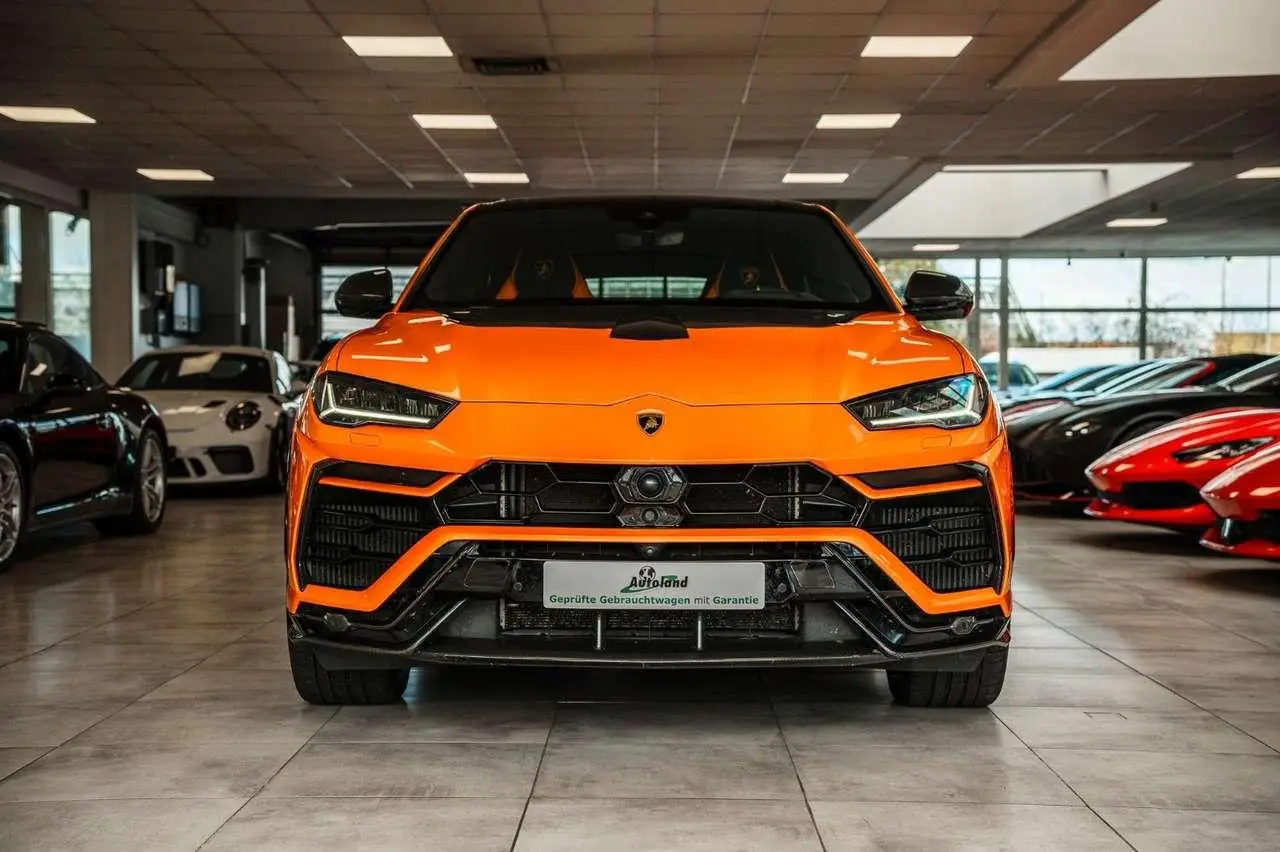 Photo 1 : Lamborghini Urus 2023 Essence