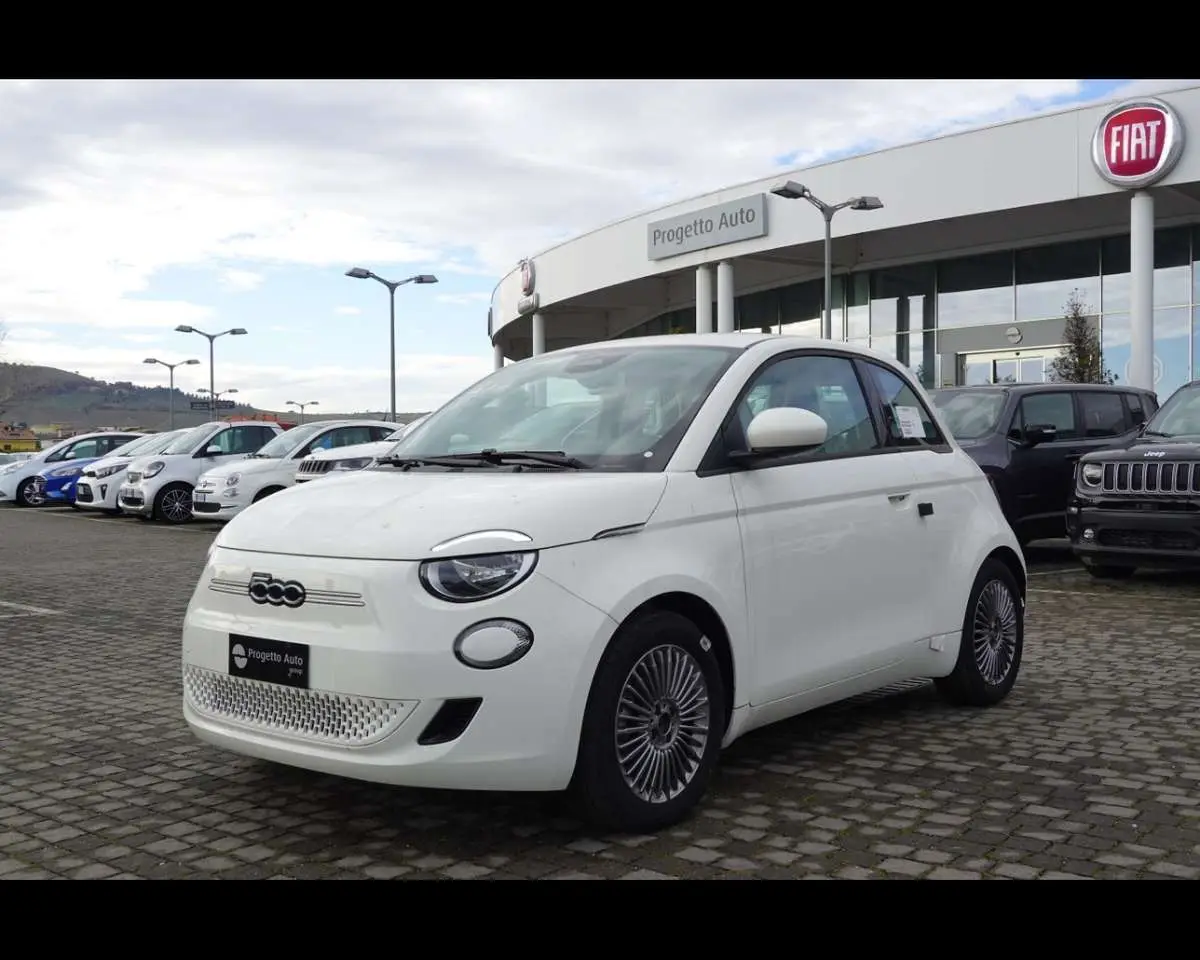 Photo 1 : Fiat 500 2022 Electric