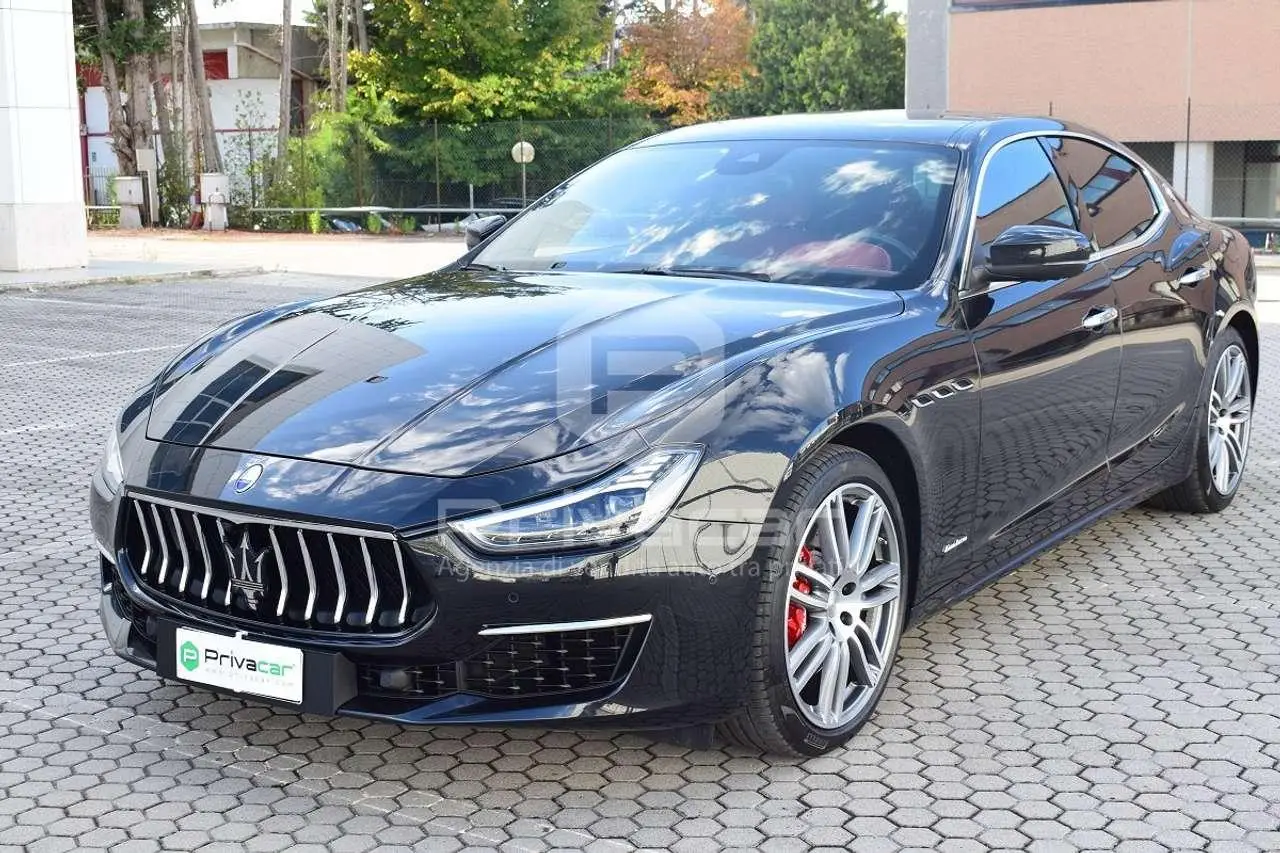 Photo 1 : Maserati Ghibli 2018 Petrol