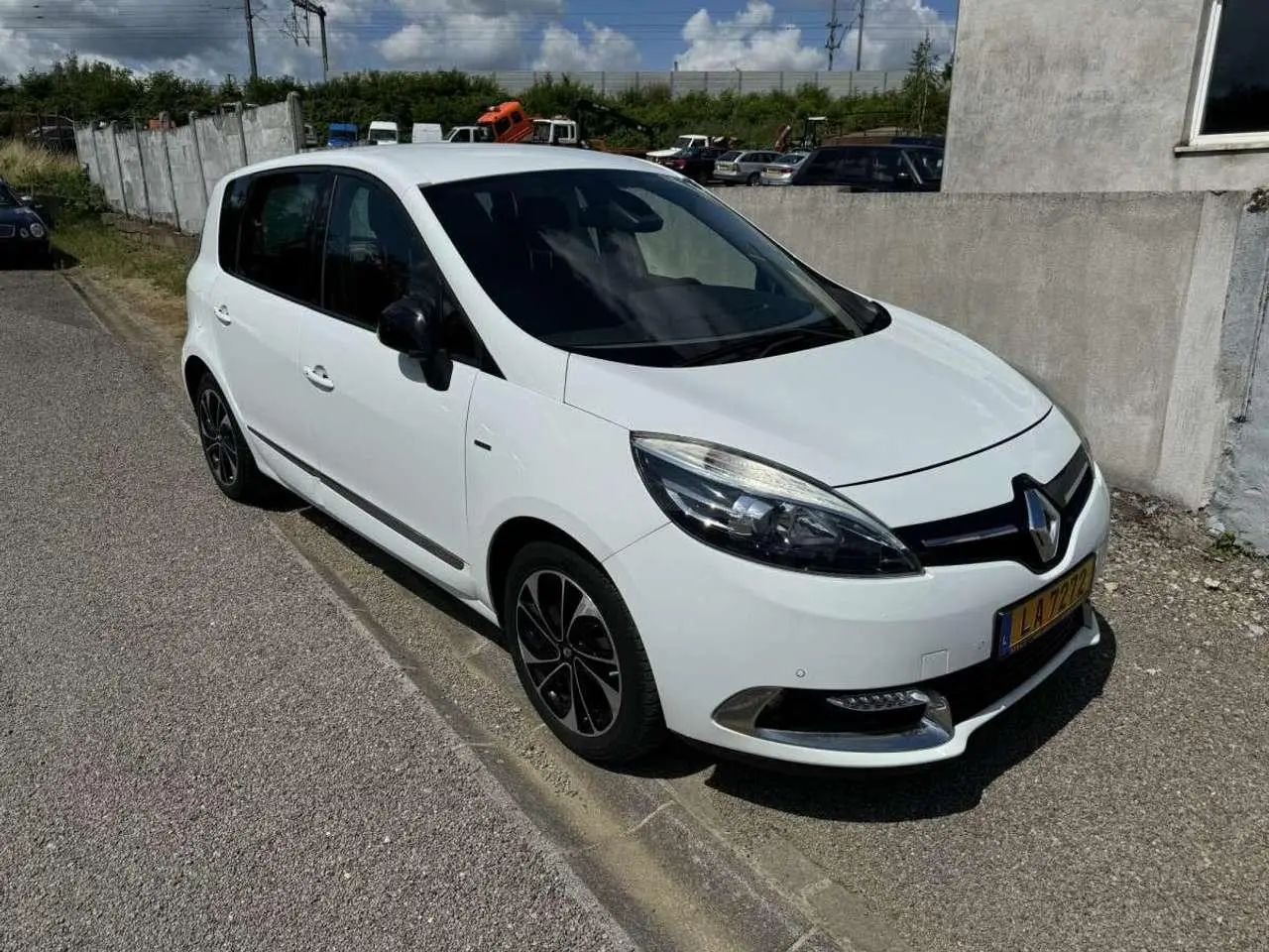 Photo 1 : Renault Scenic 2016 Essence