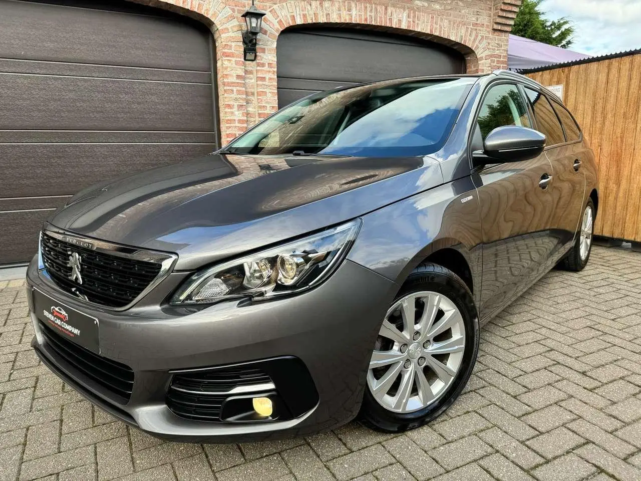 Photo 1 : Peugeot 308 2020 Diesel