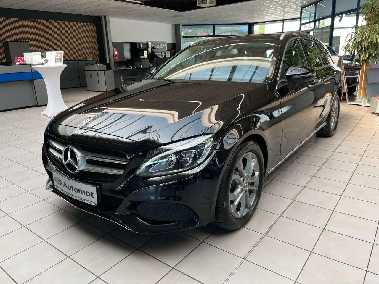 Photo 1 : Mercedes-benz Classe C 2018 Petrol