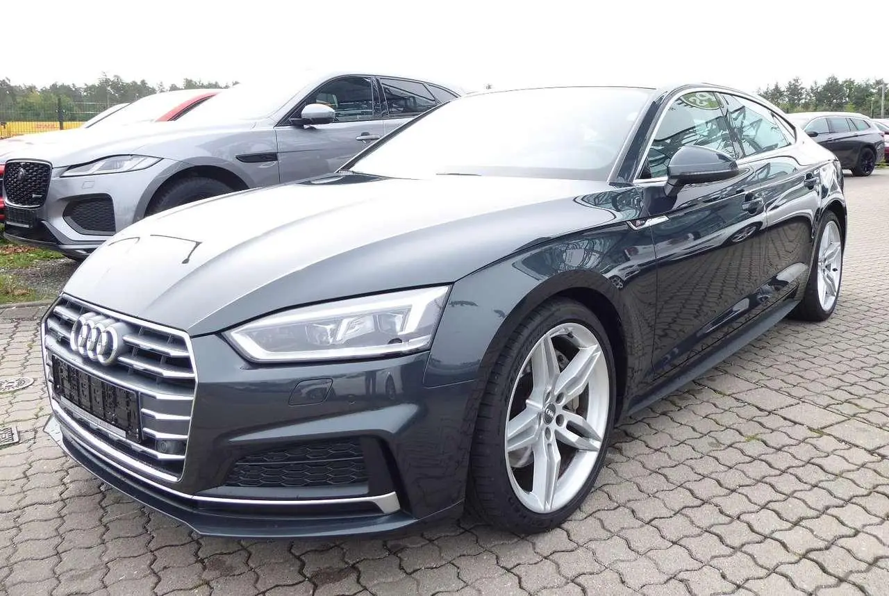 Photo 1 : Audi A5 2017 Diesel