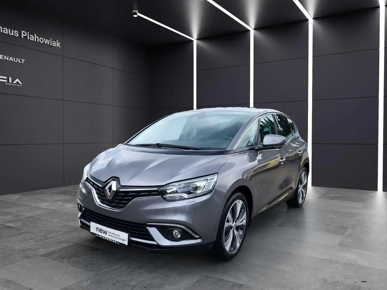 Photo 1 : Renault Scenic 2017 Petrol