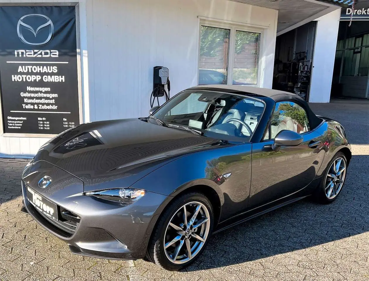 Photo 1 : Mazda Mx-5 2022 Essence