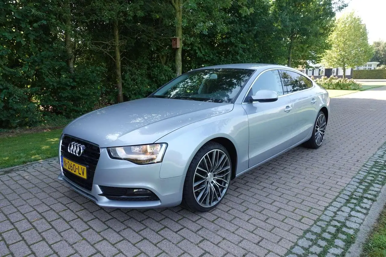 Photo 1 : Audi A5 2016 Petrol