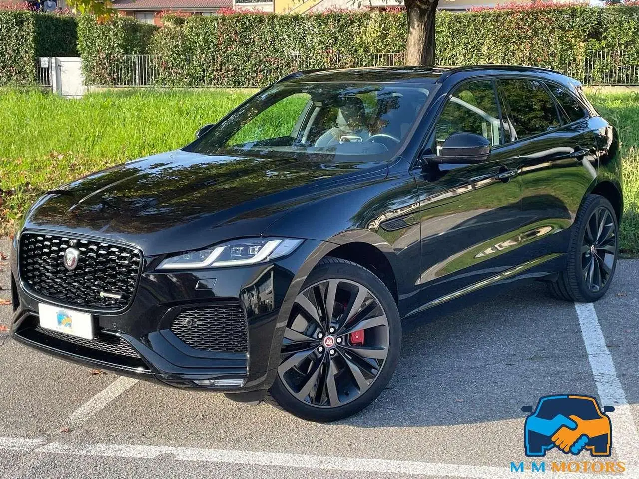 Photo 1 : Jaguar F-pace 2021 Hybrid