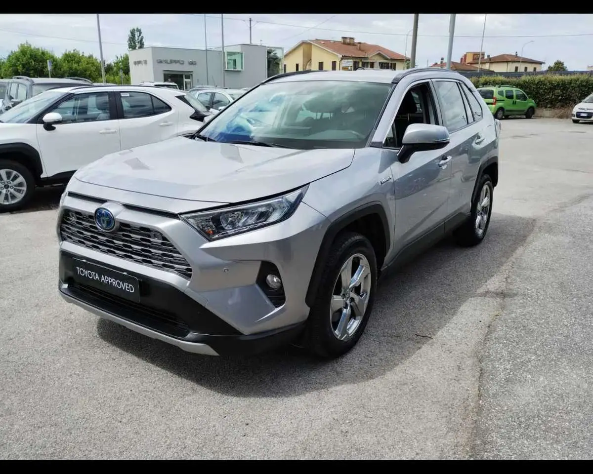 Photo 1 : Toyota Rav4 2021 Petrol