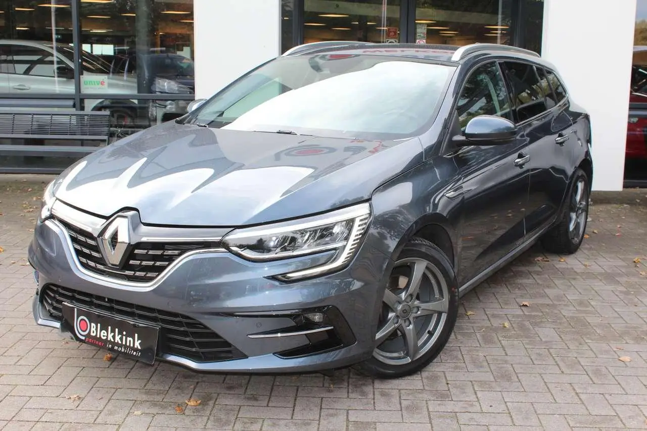 Photo 1 : Renault Megane 2022 Essence