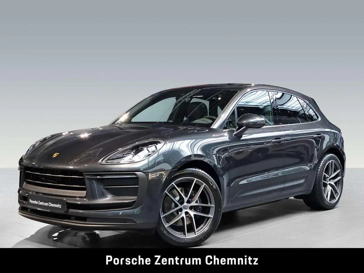 Photo 1 : Porsche Macan 2024 Petrol