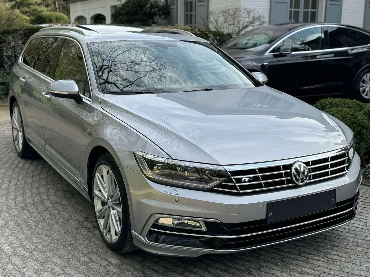 Photo 1 : Volkswagen Passat 2018 Essence