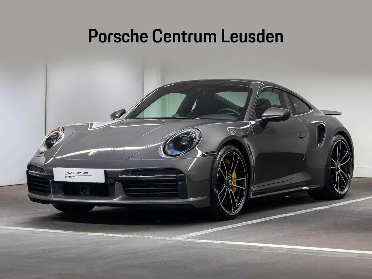 Photo 1 : Porsche 992 2022 Essence