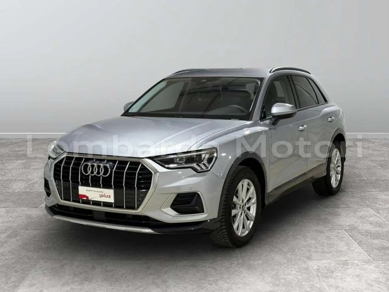 Photo 1 : Audi Q3 2023 Essence