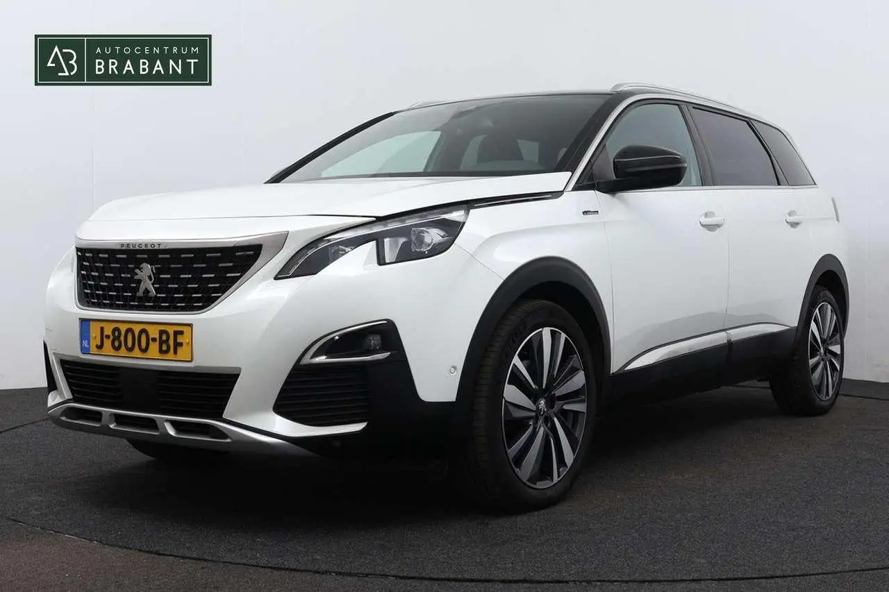 Photo 1 : Peugeot 5008 2020 Petrol