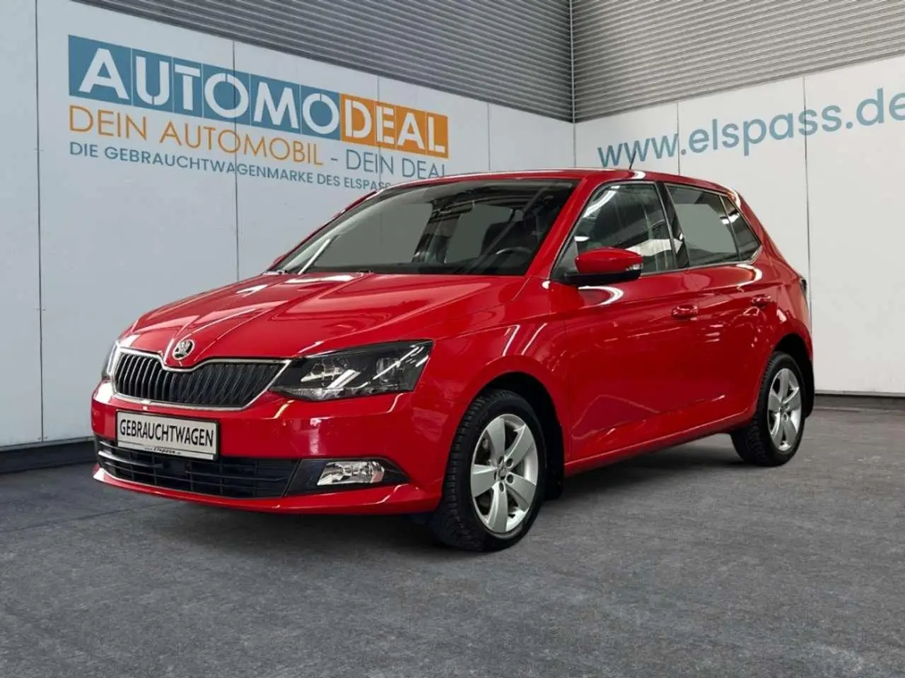 Photo 1 : Skoda Fabia 2017 Petrol