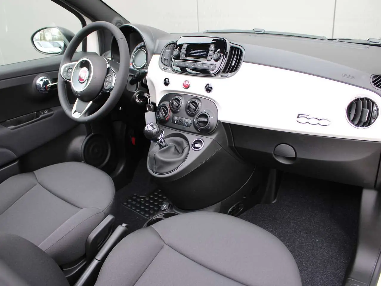 Photo 1 : Fiat 500c 2024 Hybrid