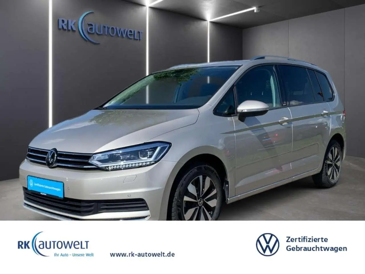 Photo 1 : Volkswagen Touran 2023 Petrol