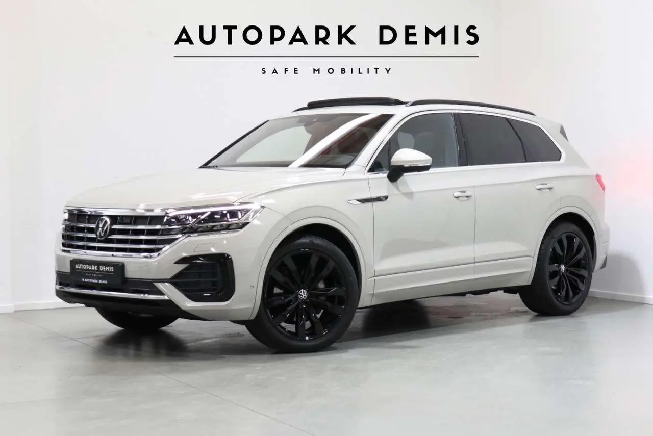 Photo 1 : Volkswagen Touareg 2023 Diesel