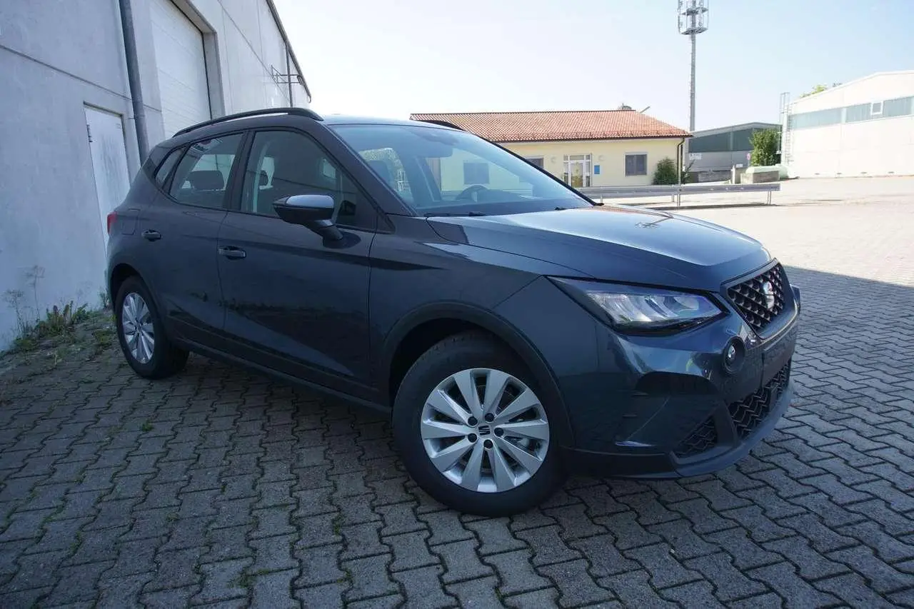 Photo 1 : Seat Arona 2024 Essence