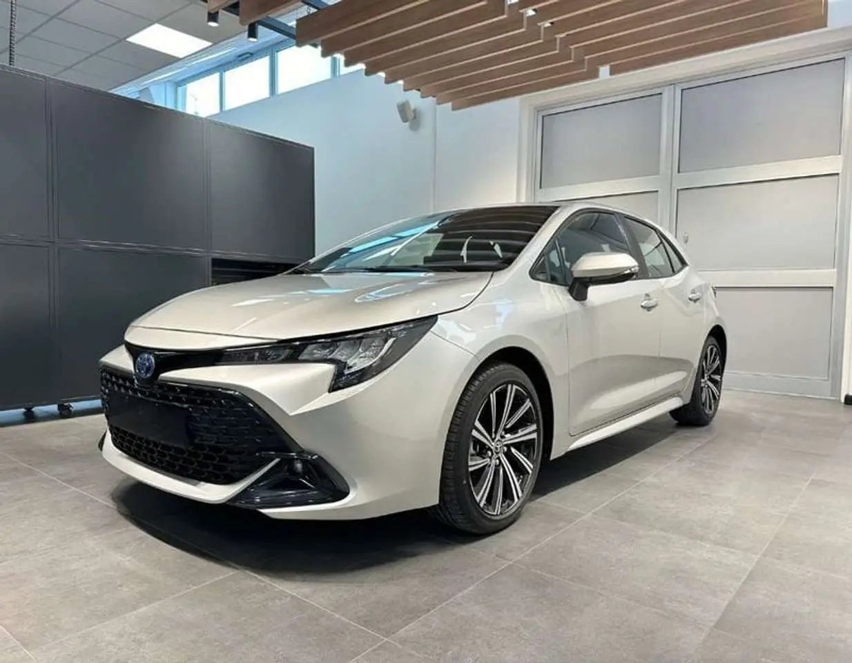 Photo 1 : Toyota Corolla 2024 Hybride