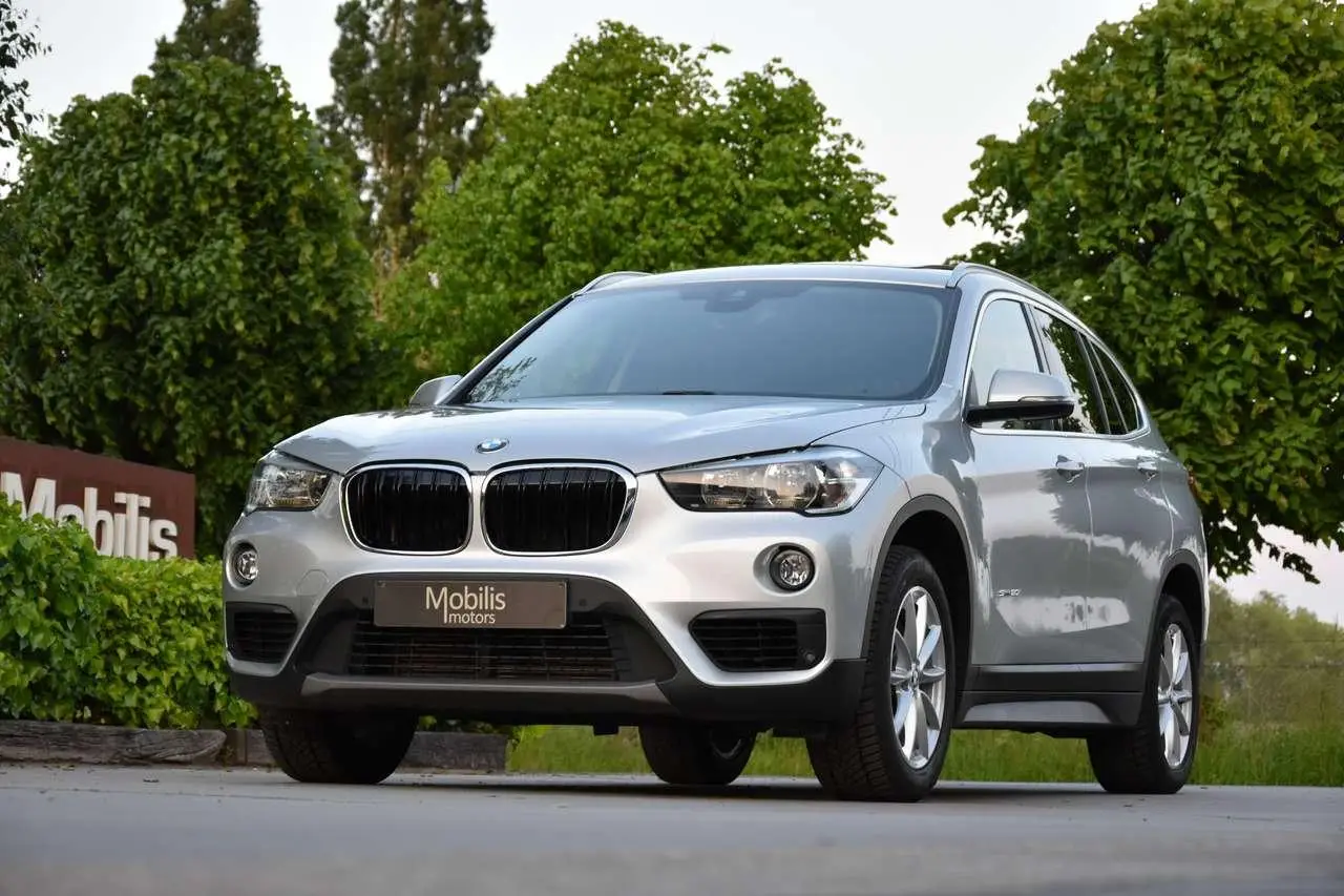 Photo 1 : Bmw X1 2017 Petrol