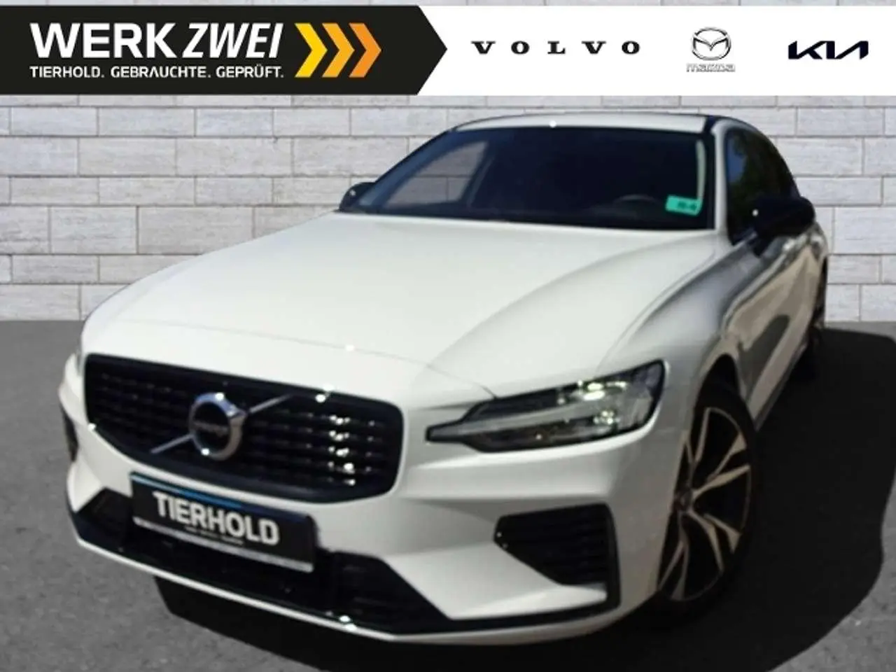 Photo 1 : Volvo V60 2021 Hybride