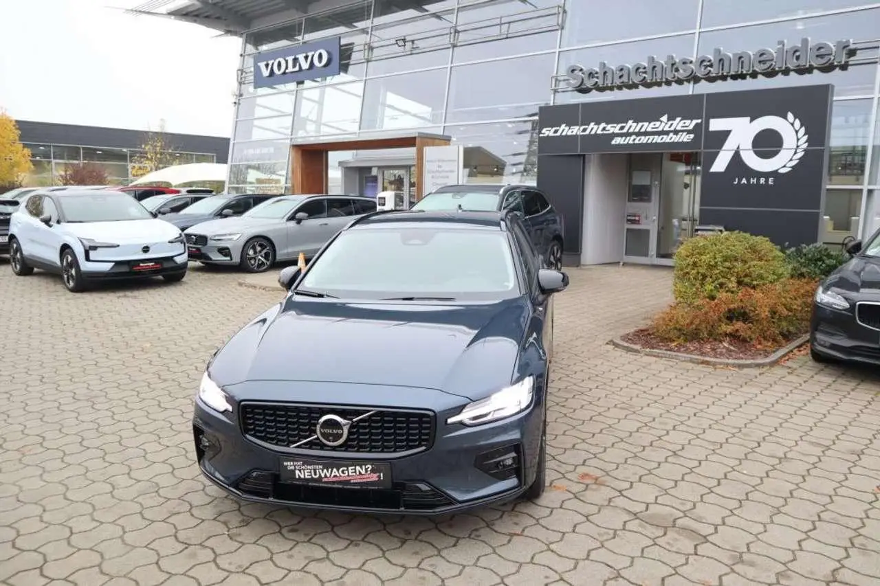 Photo 1 : Volvo V60 2024 Essence