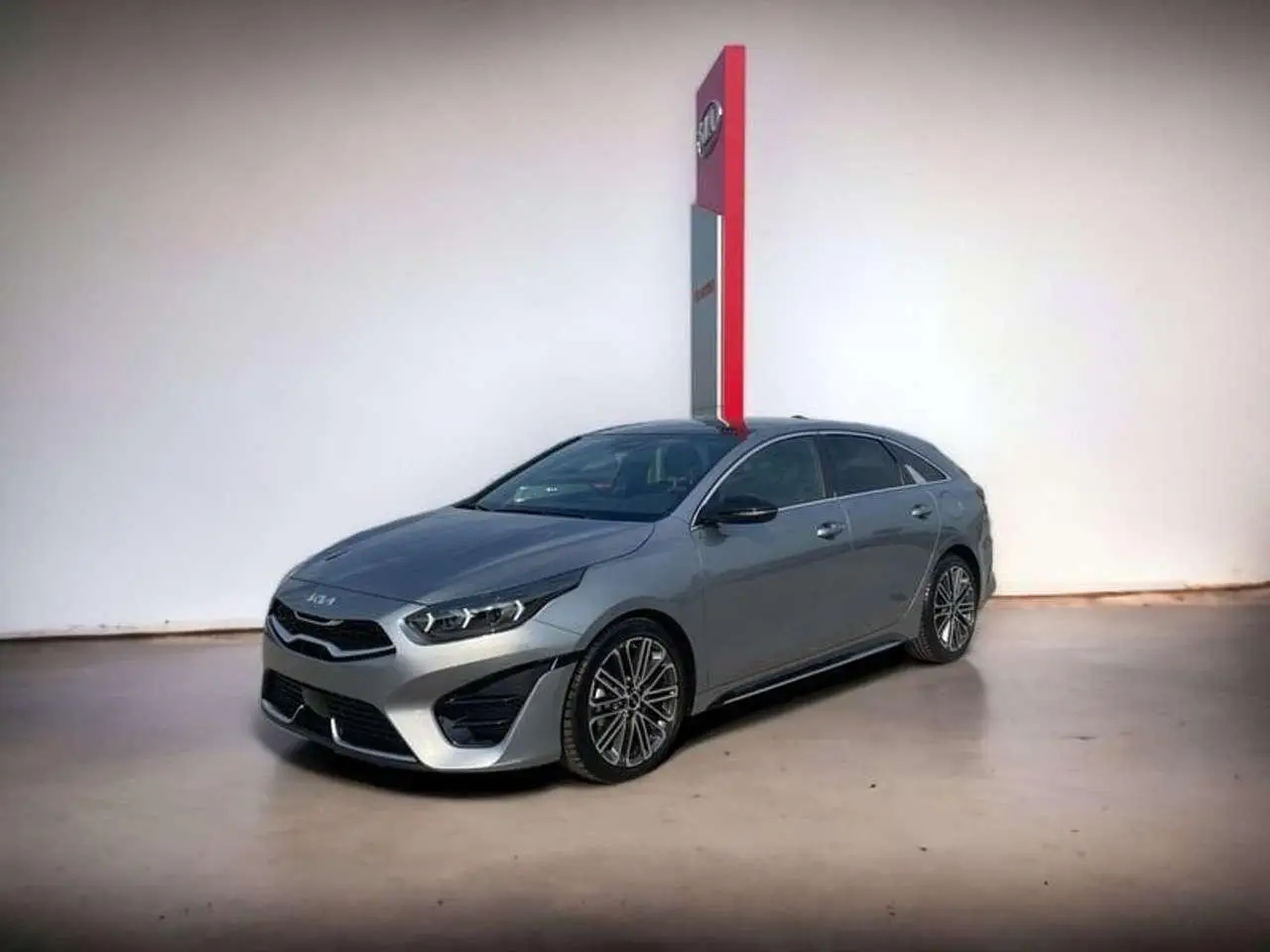 Photo 1 : Kia Proceed 2023 Essence