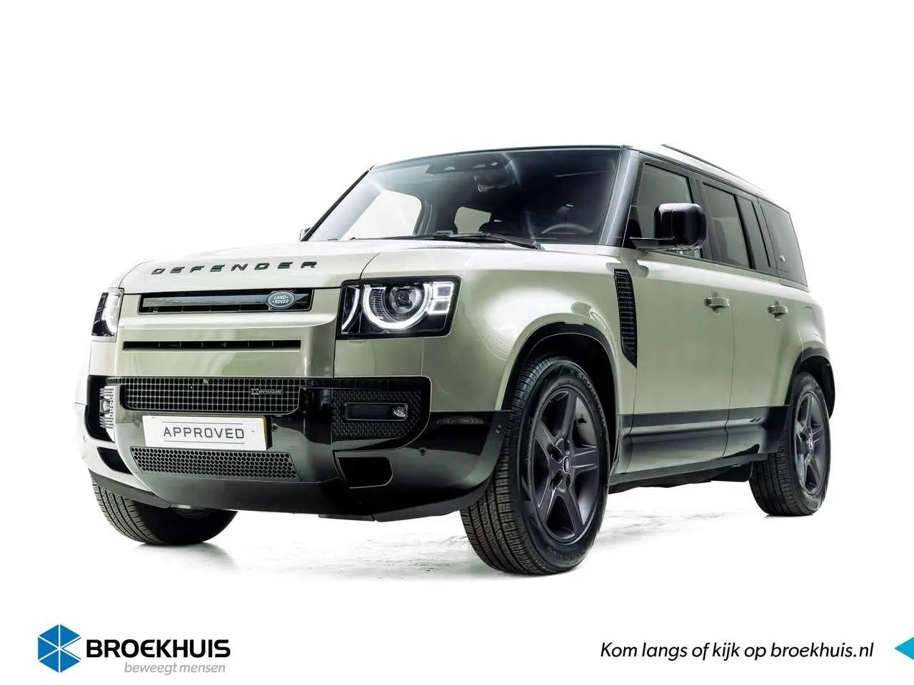 Photo 1 : Land Rover Defender 2023 Hybrid