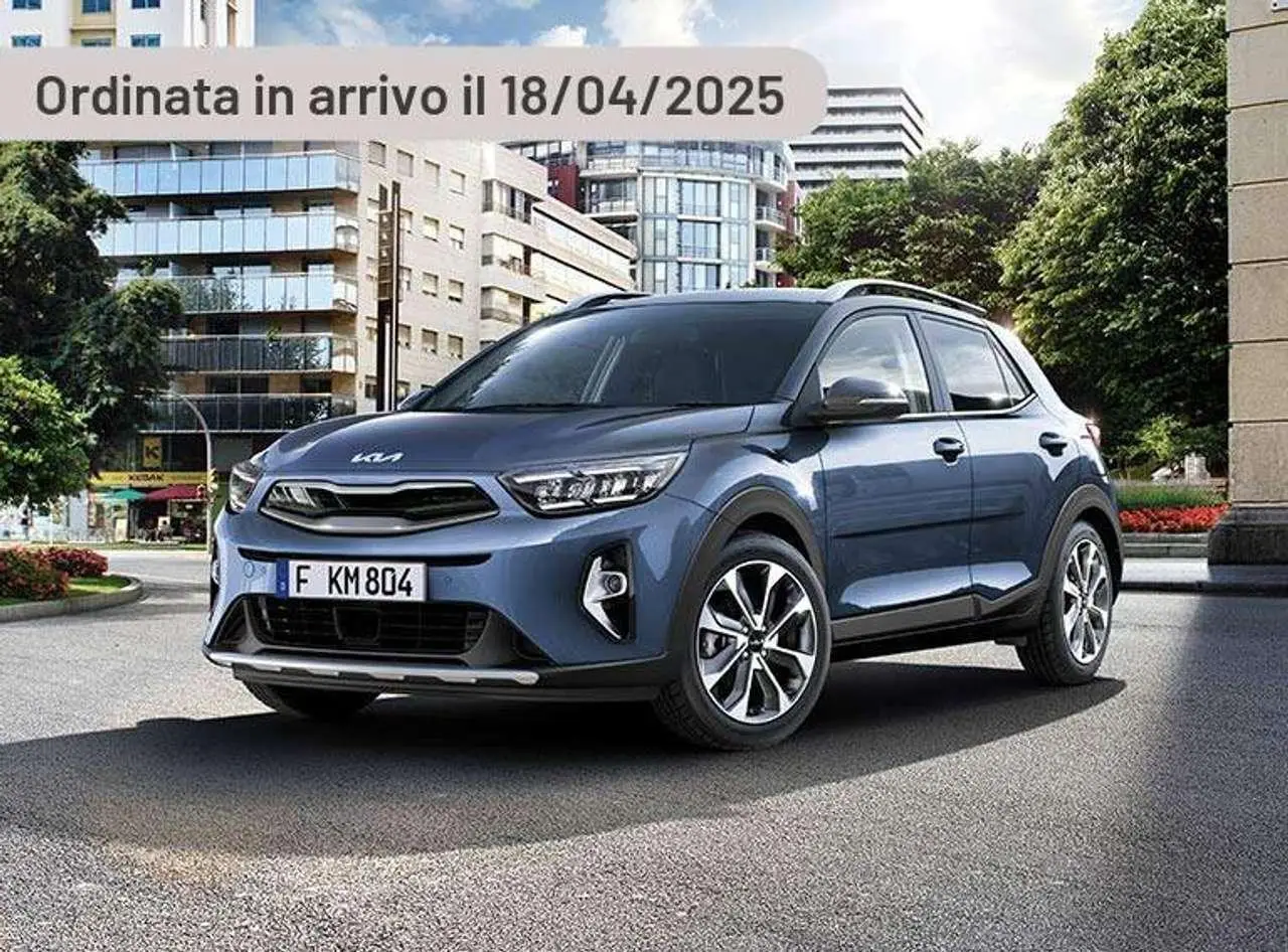 Photo 1 : Kia Stonic 2024 Essence