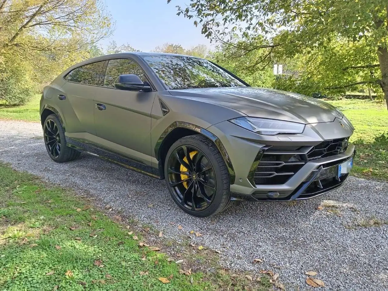 Photo 1 : Lamborghini Urus 2021 Essence