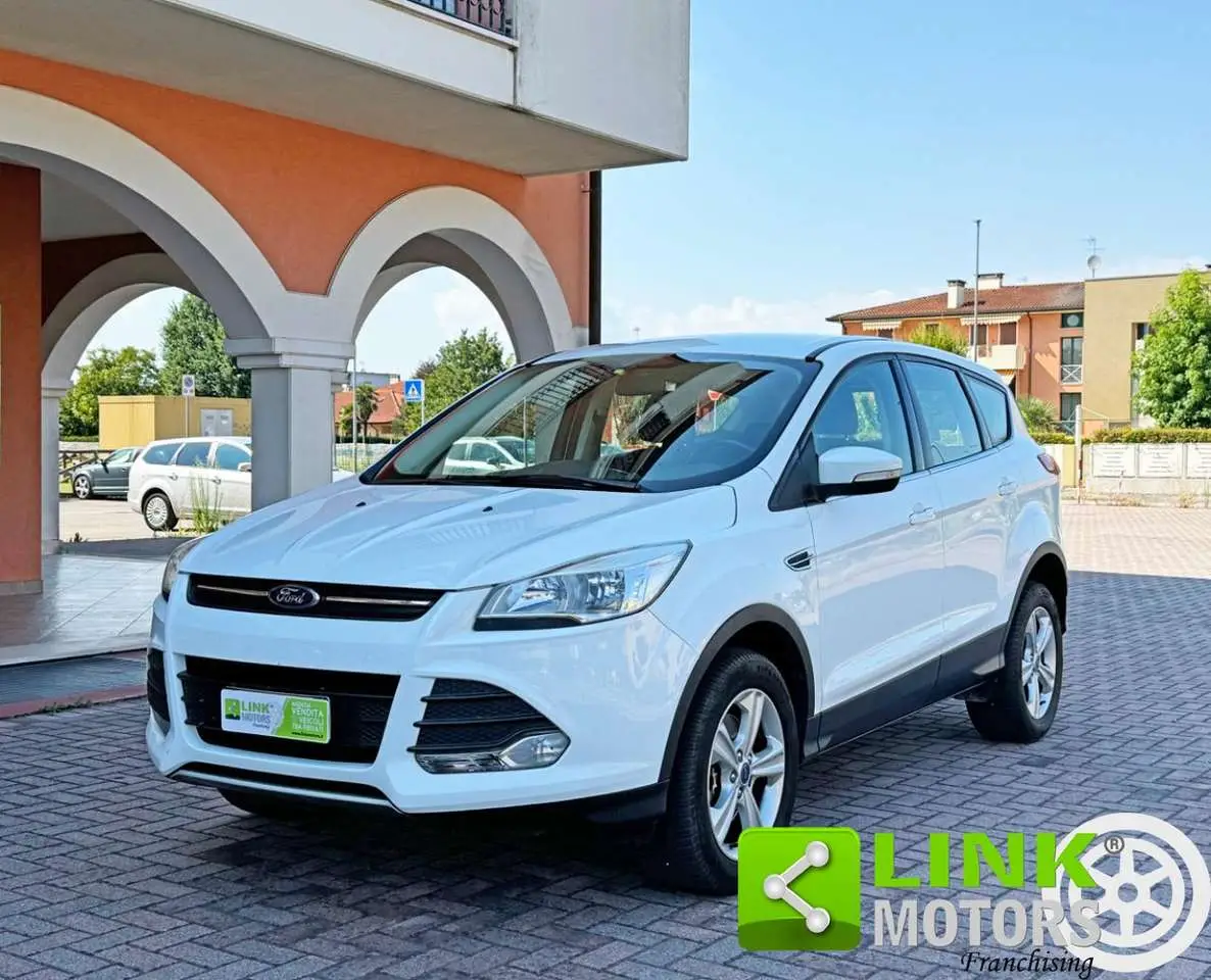 Photo 1 : Ford Kuga 2015 Diesel