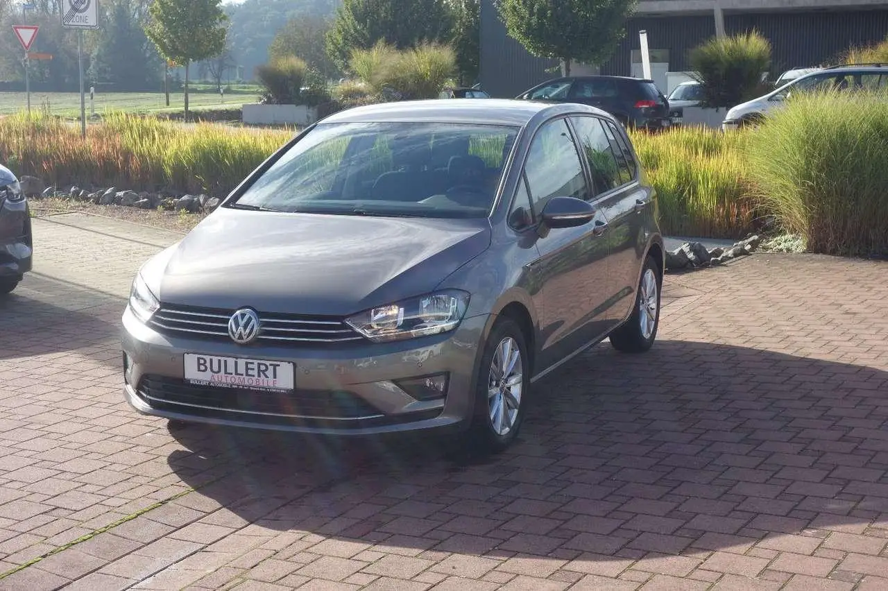 Photo 1 : Volkswagen Golf 2015 Essence