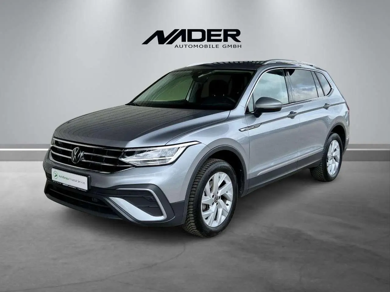 Photo 1 : Volkswagen Tiguan 2023 Petrol