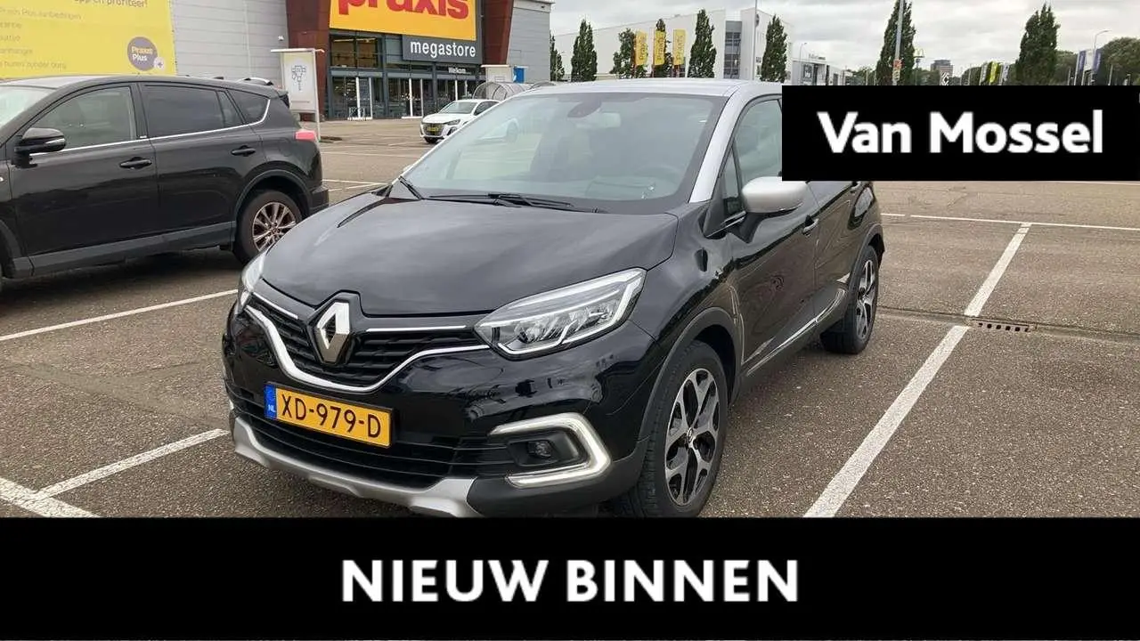 Photo 1 : Renault Captur 2018 Petrol