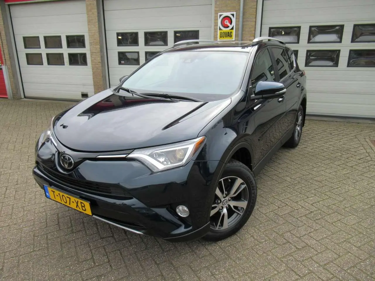 Photo 1 : Toyota Rav4 2017 Petrol