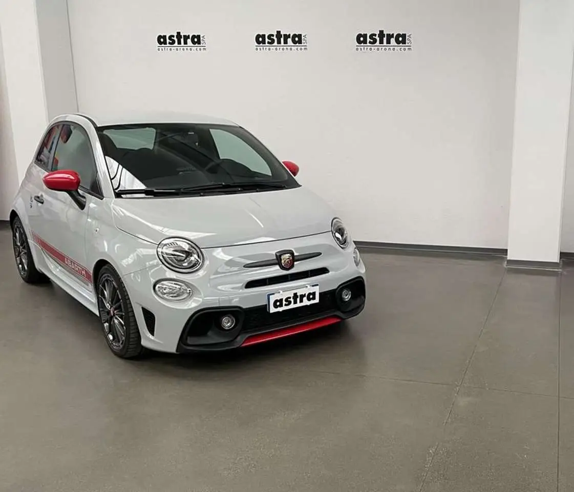 Photo 1 : Abarth 595 2021 Essence