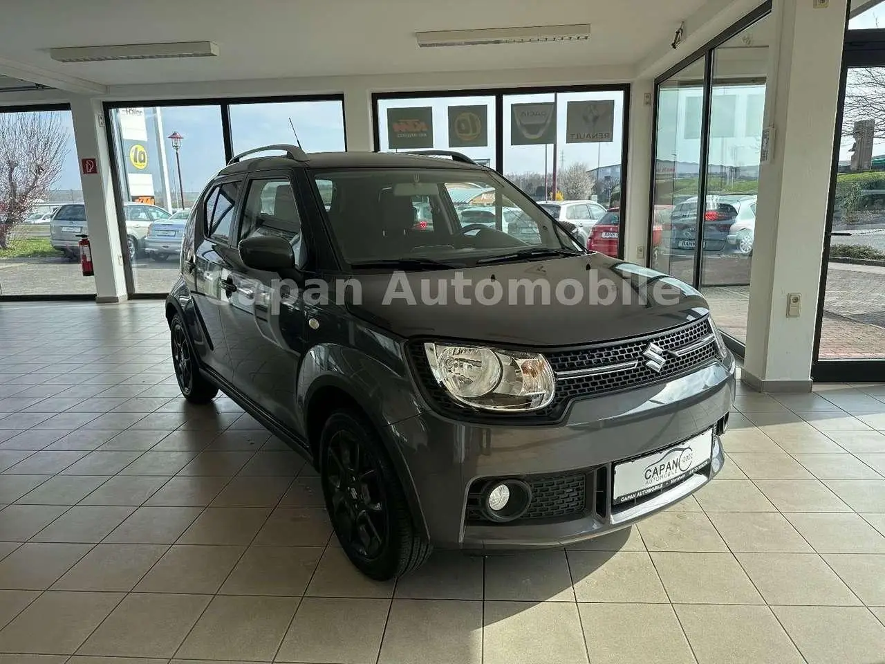 Photo 1 : Suzuki Ignis 2017 Petrol